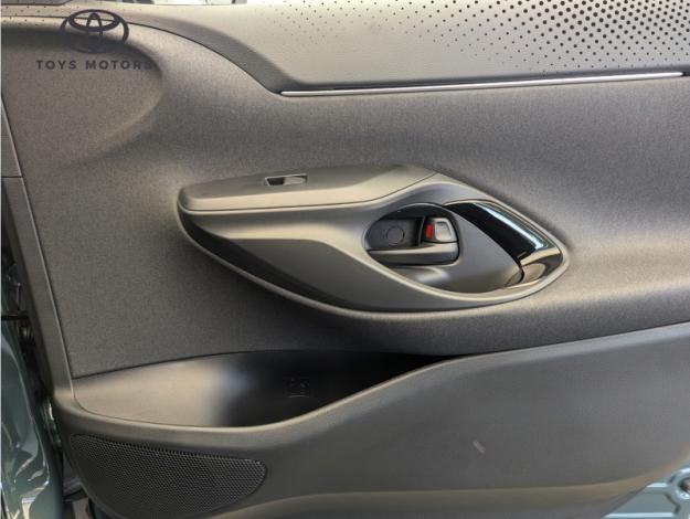 TOYOTA Yaris Cross 1.5 HYBRID 116H Design Pack Cargo  