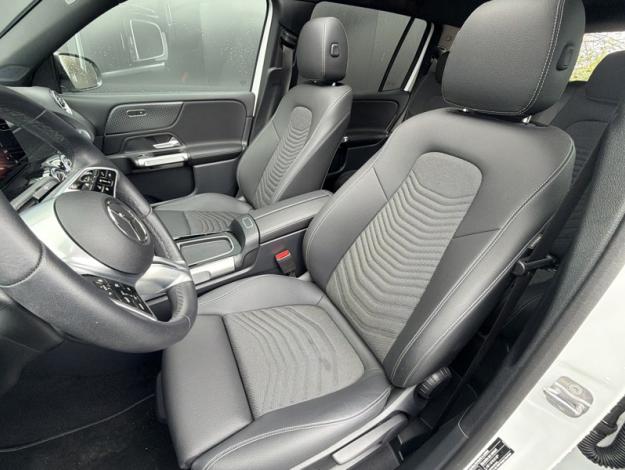 MERCEDES-BENZ GLB 200 d Progressive Line  