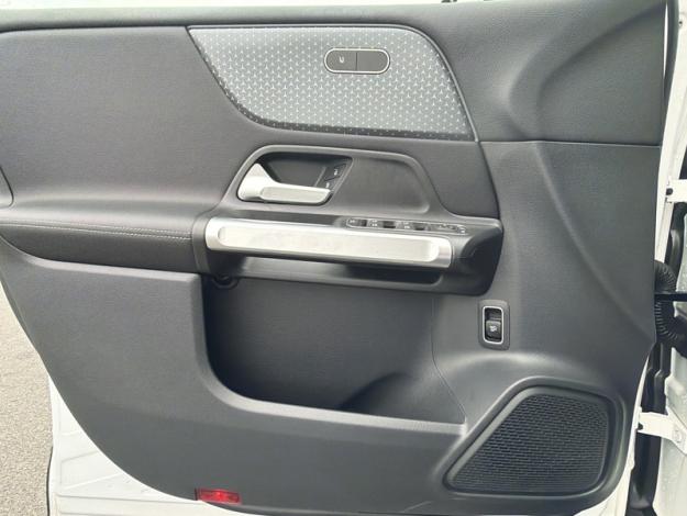 MERCEDES-BENZ GLB 200 d Progressive Line  