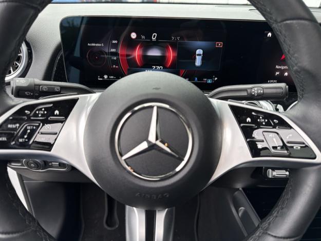 MERCEDES-BENZ GLB 200 d Progressive Line  