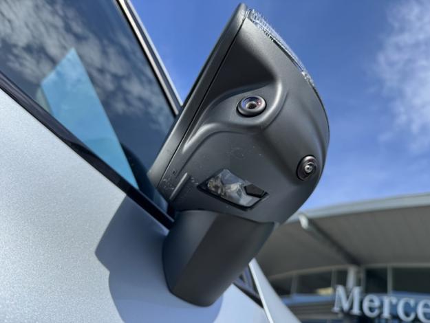 MERCEDES-BENZ GLB 250+ avec technologie EQ Limited Edition  GLB 250+ avec technologie EQ Limited Edition