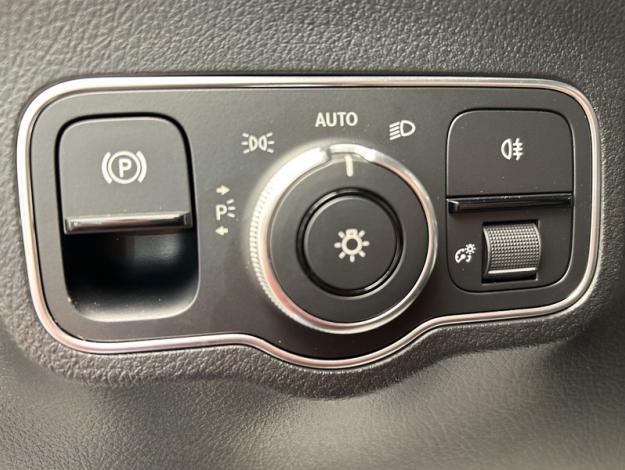 MERCEDES-BENZ Classe B 180 AMG Line Edition  B 180 AMG LINE EDITION