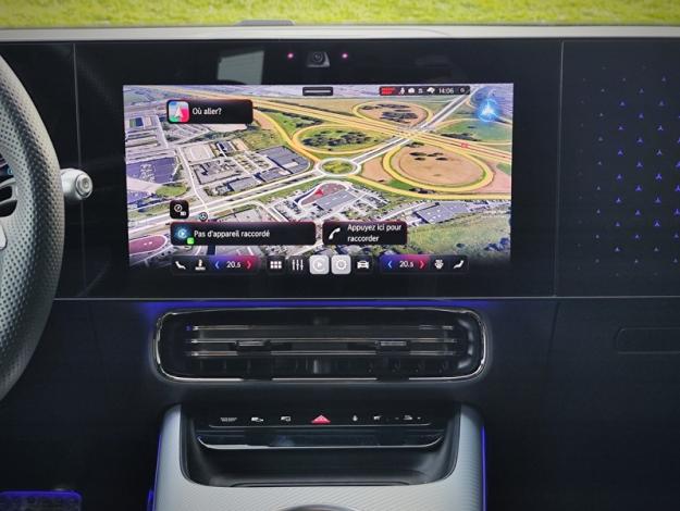 MERCEDES-BENZ CLA Coupé AMG LINE   CLA 250+ avec technologie EQ