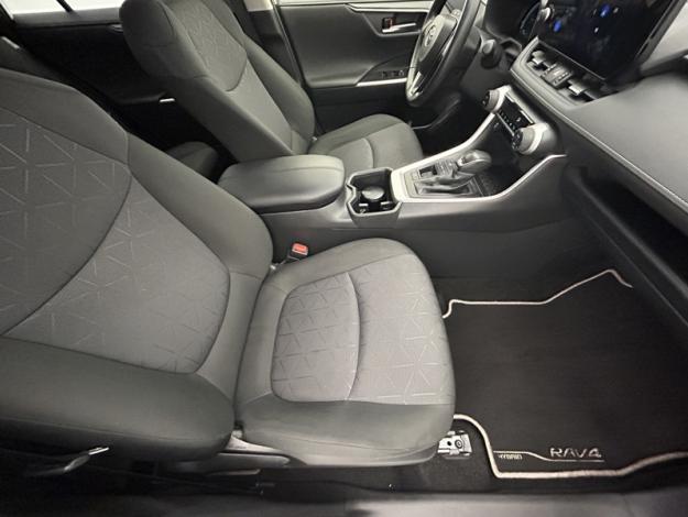 TOYOTA RAV4 2WD 218ch Dynamic  