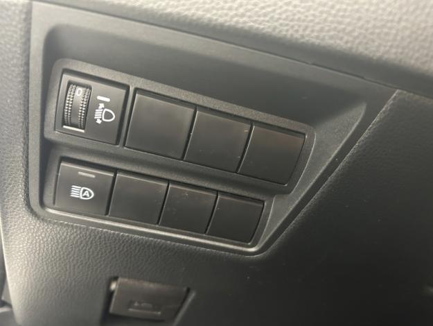 TOYOTA Yaris Hybride 116h Design  