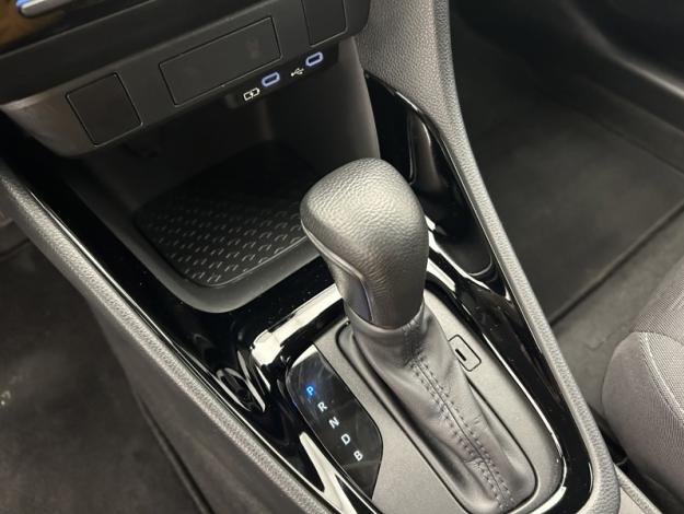 TOYOTA Yaris Hybride 116h Design  