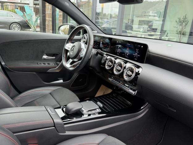 MERCEDES-BENZ A 180 Berline AMG Pack Night  