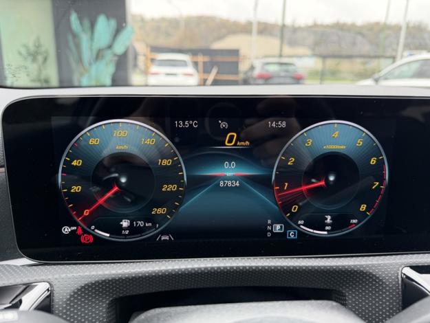 MERCEDES-BENZ A 180 Berline AMG Pack Night  