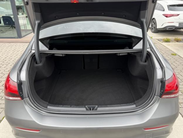 MERCEDES-BENZ A 180 Berline AMG Pack Night  