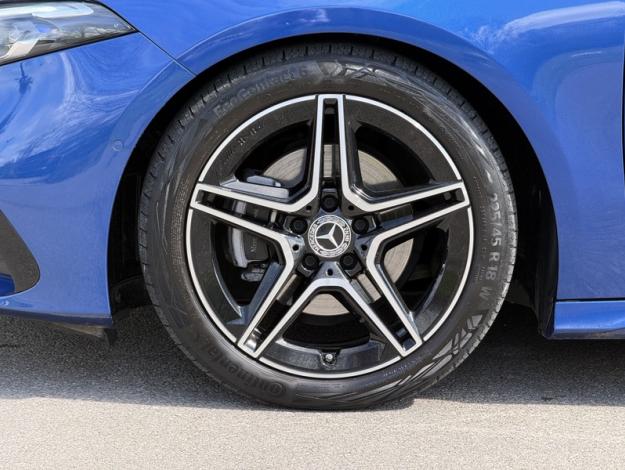 MERCEDES-BENZ Classe A 200 d 150ch AMG Line 8G-DCT AMG Line 200 d 150ch AMG Line 8G-DCT