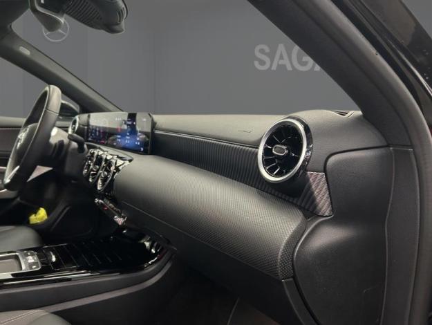 MERCEDES-BENZ A 180 d Luxury Line  