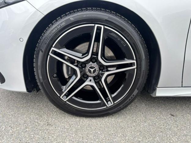 MERCEDES-BENZ A 180 Berline AMG Pack Night Facelift  