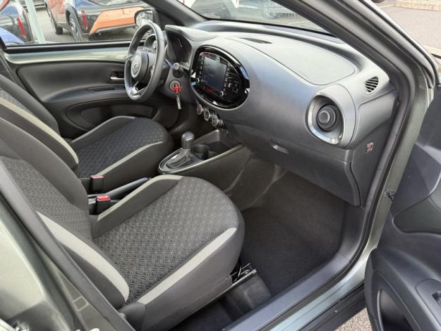 TOYOTA Aygo X 1.0 VVT-i 72 Design S-CVT   