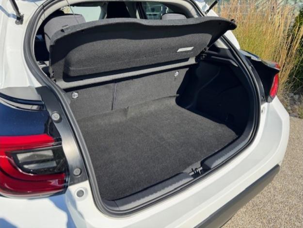 TOYOTA Yaris Hybride 116H Design MY22  