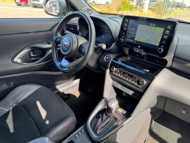 TOYOTA Yaris Cross 1.5 HYBRID 116H GR SPORT AUTO  