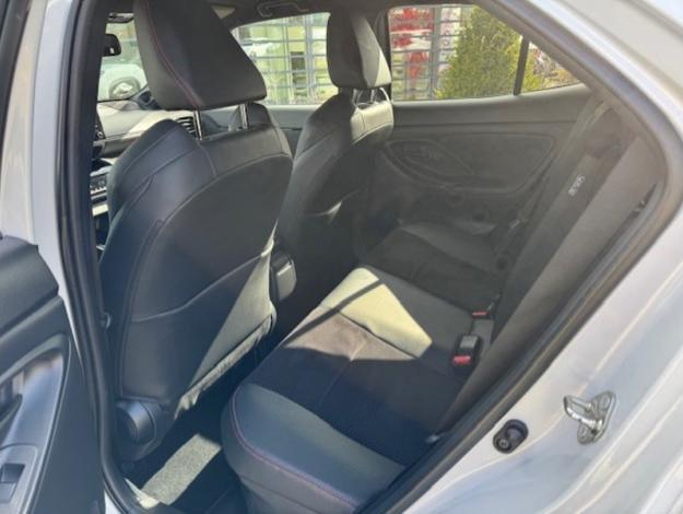 TOYOTA Yaris Cross 1.5 HYBRID 116H GR SPORT AUTO  