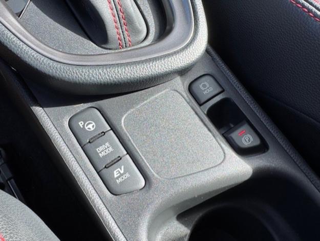 TOYOTA Yaris Cross 1.5 HYBRID 116H GR SPORT AUTO  