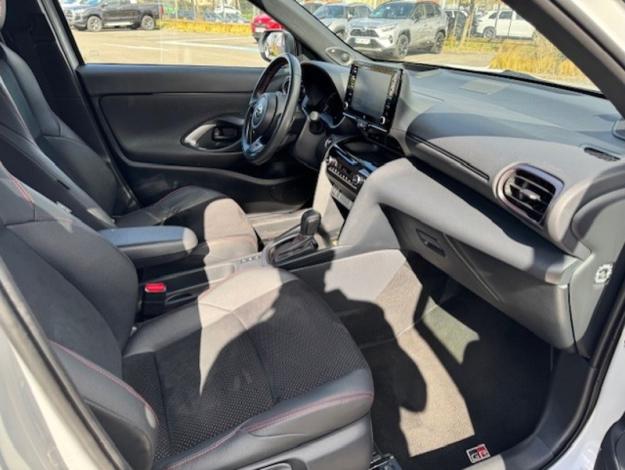 TOYOTA Yaris Cross 1.5 HYBRID 116H GR SPORT AUTO  