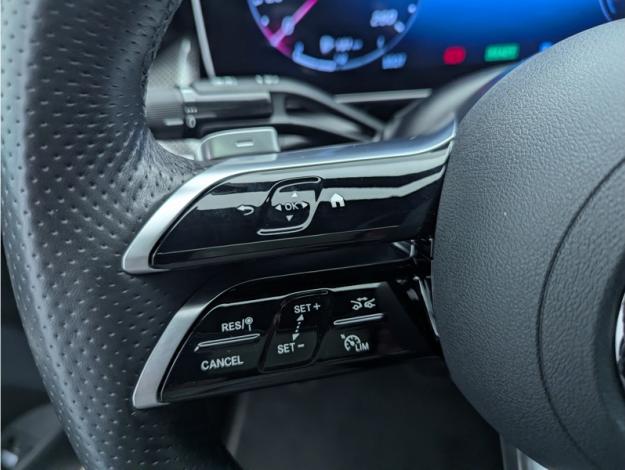 MERCEDES-BENZ GLC Coupé GLC 300 e Hybrid EQ 4MATIC Coupé AMG Line  