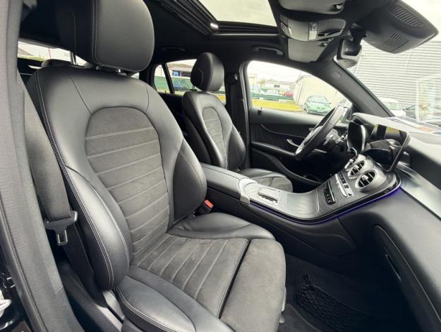 MERCEDES-BENZ GLC Coupé GLC 300e 4MATIC Coupé AMG Line  