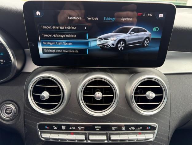 MERCEDES-BENZ GLC Coupé GLC 300e 4MATIC Coupé AMG Line  