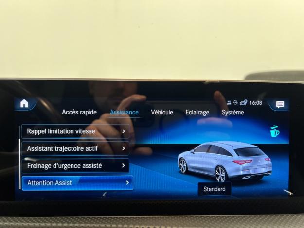 MERCEDES-BENZ CLA 200 d SB AMG Pack Night Pano  