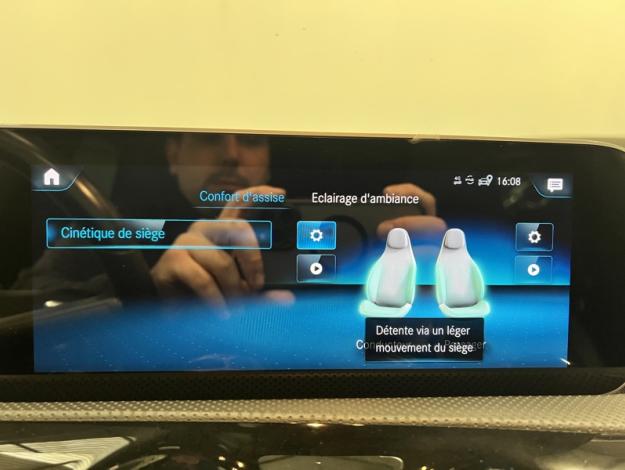 MERCEDES-BENZ CLA 200 d SB AMG Pack Night Pano  