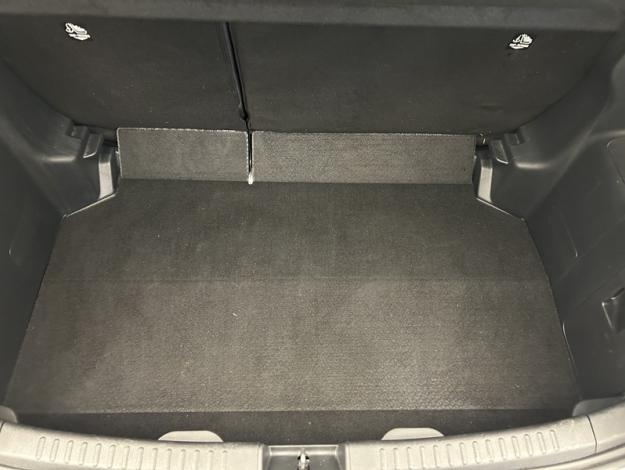 TOYOTA Yaris 70 VVT-i Dynamic  