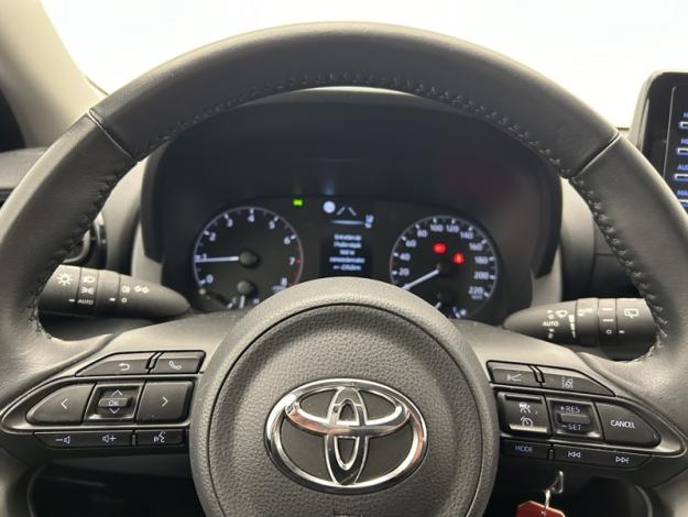 TOYOTA Yaris 70 VVT-i Dynamic  