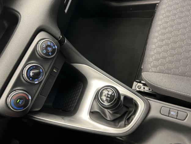 TOYOTA Yaris 70 VVT-i Dynamic  