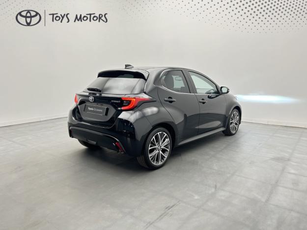 TOYOTA Yaris 116h Iconic  TOIT PANO