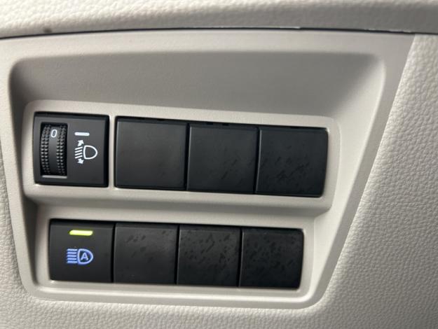 TOYOTA Yaris 116h Iconic  TOIT PANO