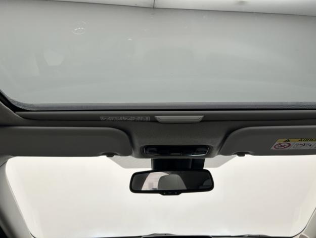 TOYOTA Yaris 116h Iconic  TOIT PANO