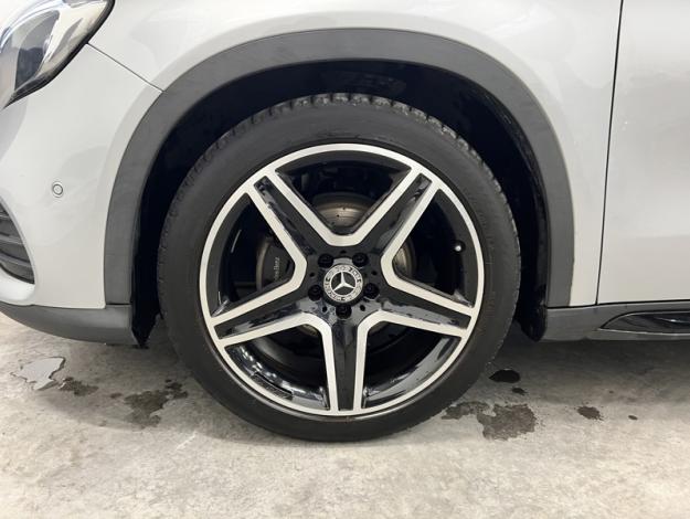 MERCEDES-BENZ GLA 180 AMG Pack Night  