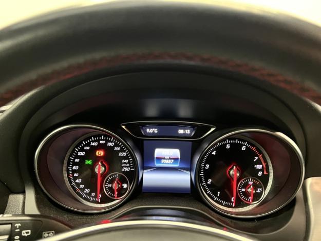 MERCEDES-BENZ GLA 180 AMG Pack Night  