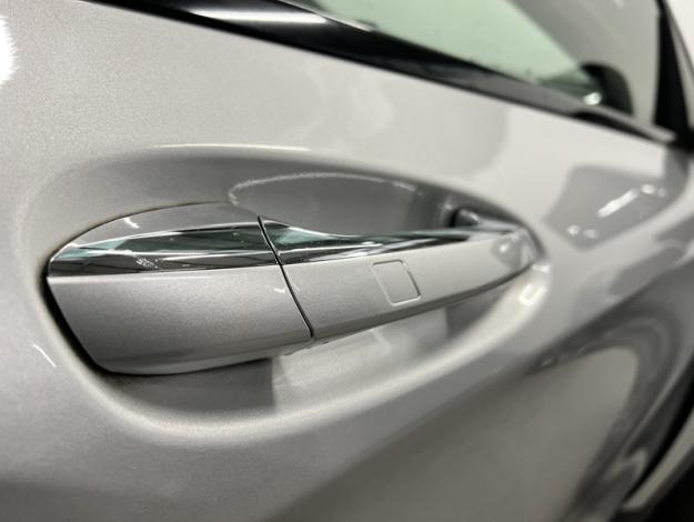 MERCEDES-BENZ GLA 180 AMG Pack Night  