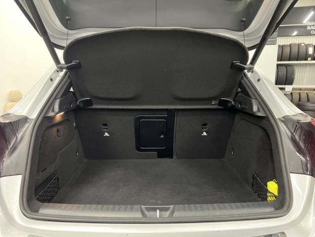 MERCEDES-BENZ GLA 180 AMG Pack Night  