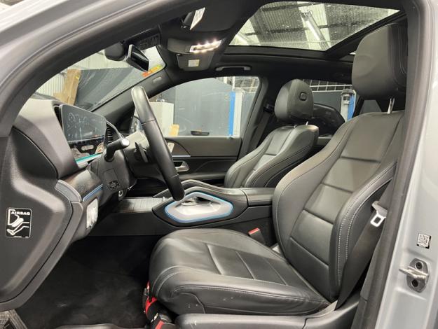 MERCEDES-BENZ GLE-Klasse GLE 300 d 4MATIC Off-Roader