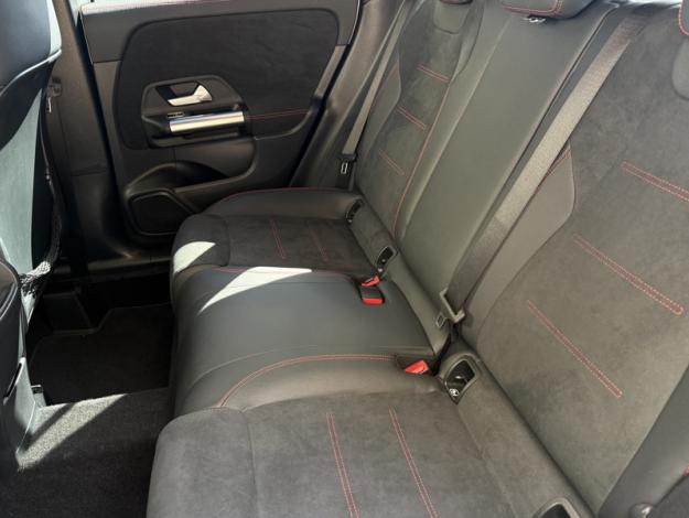 MERCEDES-BENZ GLA 200 d AMG Line  