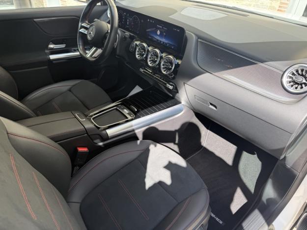 MERCEDES-BENZ GLA 200 d AMG Line  