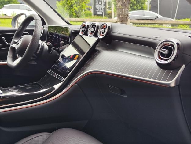 MERCEDES-BENZ GLC SUV GLC 220 d 4MATIC AMG Line  GLC 220 d 4MATIC AMG Line
