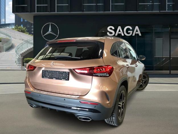 MERCEDES-BENZ GLA 180 180 d AMG Line  