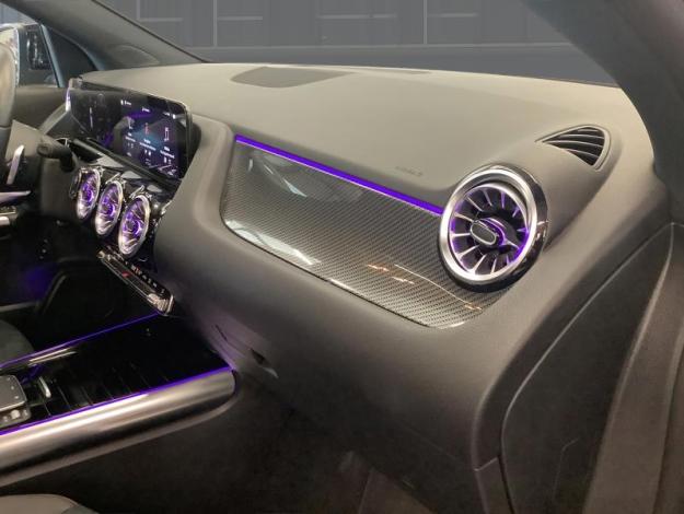 MERCEDES-BENZ GLA 180 180 d AMG Line  