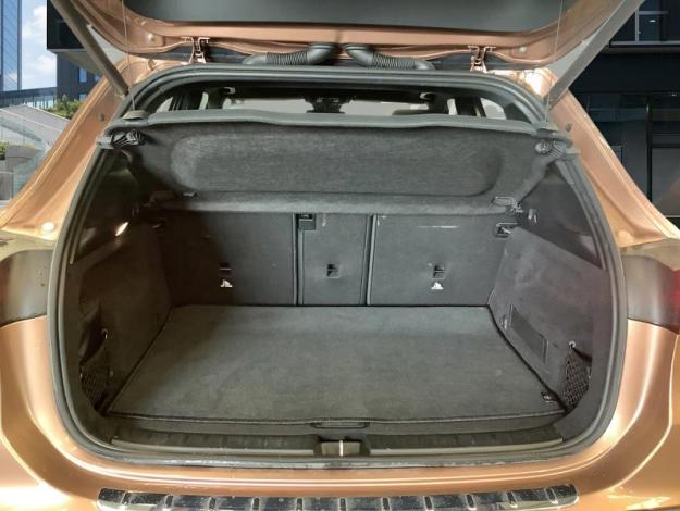 MERCEDES-BENZ GLA 180 180 d AMG Line  