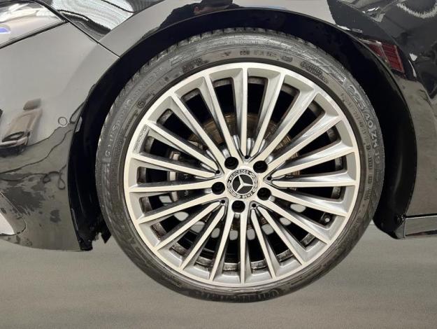 MERCEDES-BENZ A 180 d AMG Line  