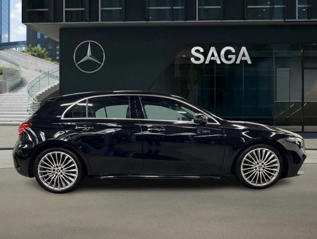 MERCEDES-BENZ A 180 d AMG Line  