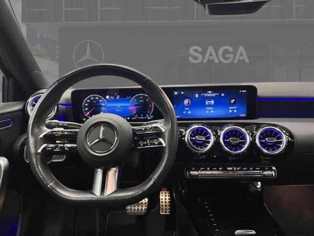 MERCEDES-BENZ A 180 d AMG Line  