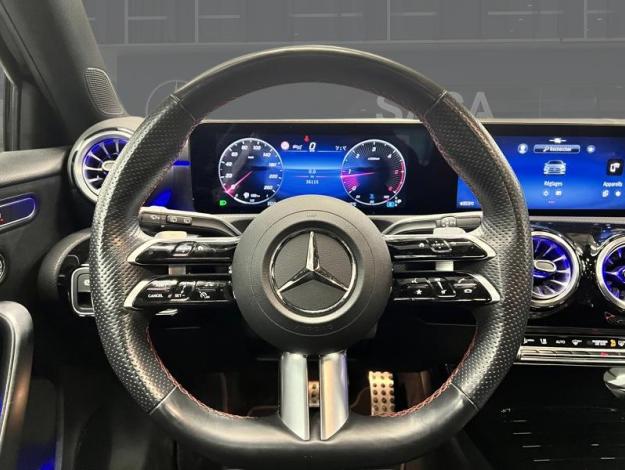 MERCEDES-BENZ A 180 d AMG Line  