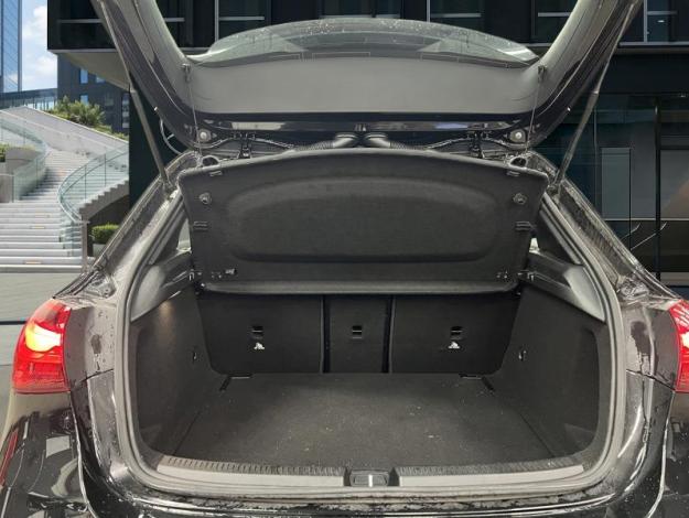 MERCEDES-BENZ A 180 d AMG Line  