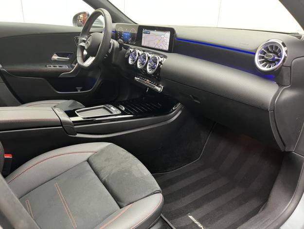 MERCEDES-BENZ Classe A 200 d AMG Line  
